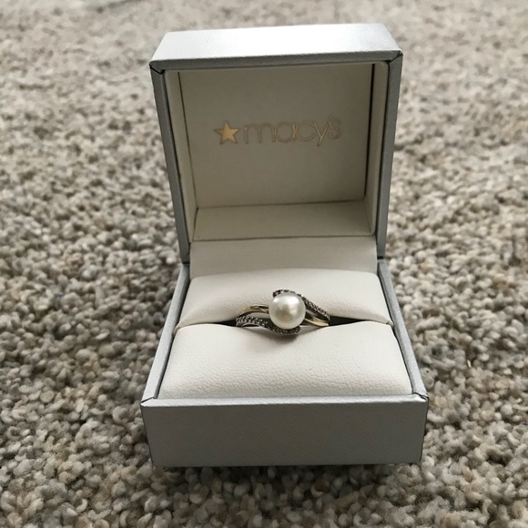 Macy's Jewelry - Pearl and diamond ring